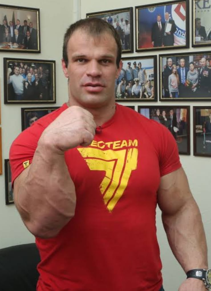 Arm Wrestling Denis Cyplenkov